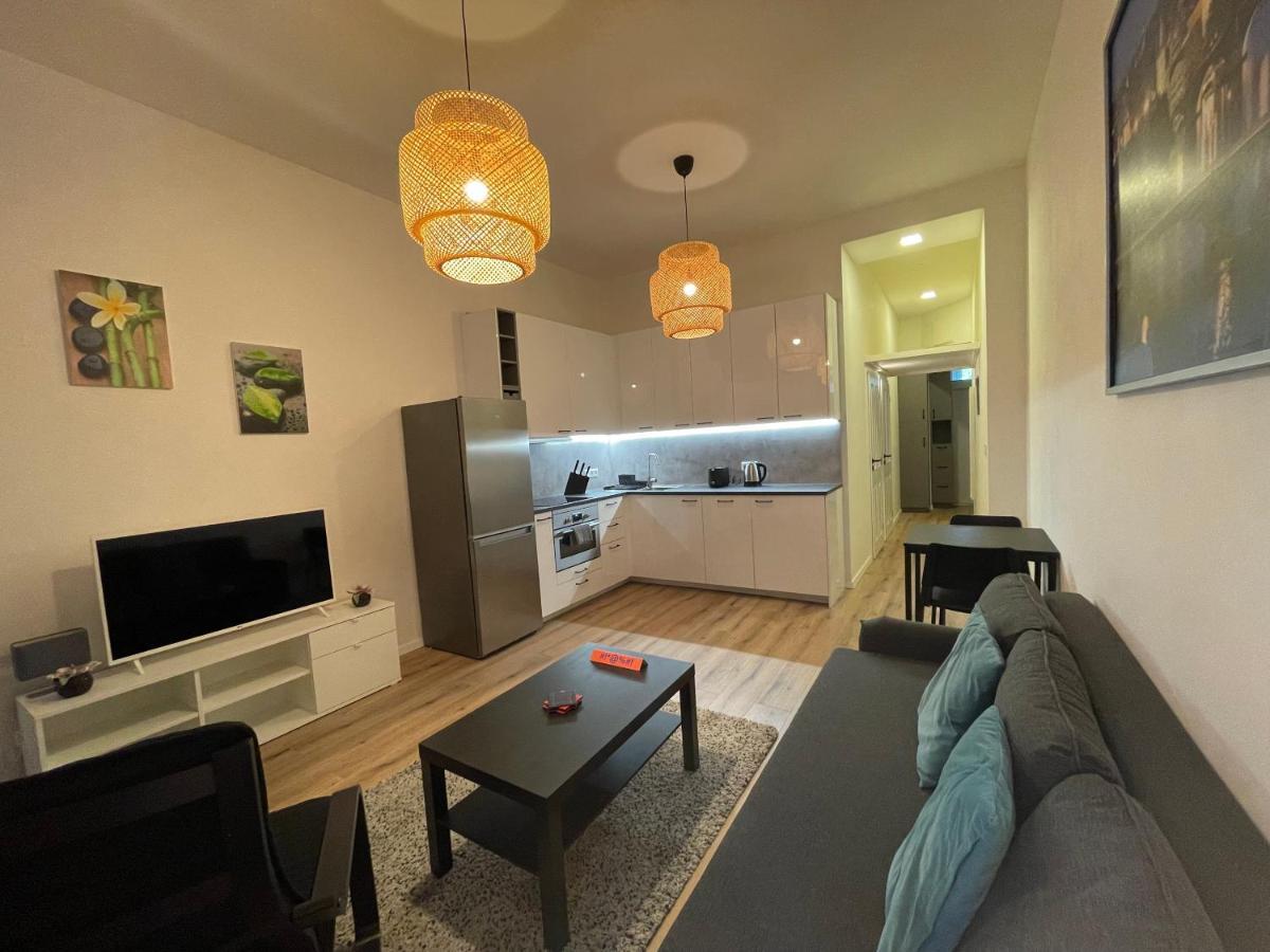 Andrews Cosy Apartment プラハ エクステリア 写真